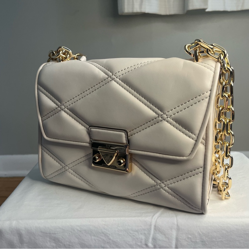 Michael Kora Md Flat Shoulder Cream Purse